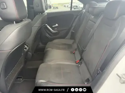 Photo 10 Mercedes Classe A 180 d Berline AMG Line