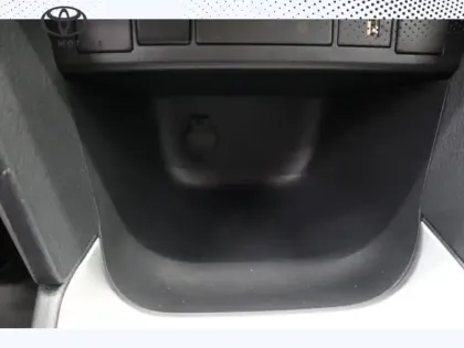 Photo 13 Toyota Yaris Hybride 1.5 HYBRID 116H DYNAMIC