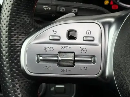 Photo 24 Mercedes Classe A 180 d AMG Line /177 Li