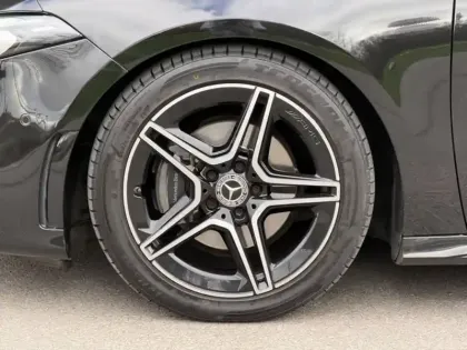 Photo 11 Mercedes Classe A 180 d AMG Line /177 Li