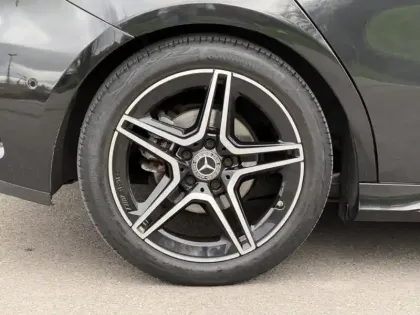 Photo 10 Mercedes Classe A 180 d AMG Line /177 Li