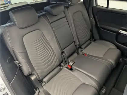 Photo 8 Mercedes GLB Gén. I (X247) Ph2 Progressive Line 5