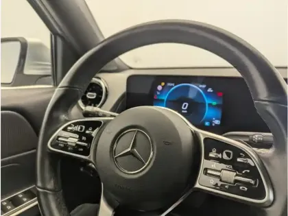 Photo 20 Mercedes GLB Gén. I (X247) Ph2 Progressive Line 5