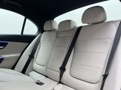 Photo 13 Mercedes Classe C Berline 300 e Hybrid EQ Avantgarde Line