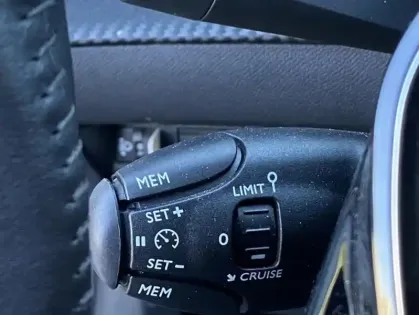 Photo 14 Peugeot 208 Gén. II Ph2 Allure 5