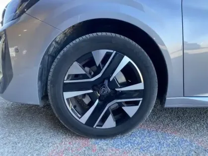 Photo 19 Peugeot 208 Gén. II Ph2 Allure 5