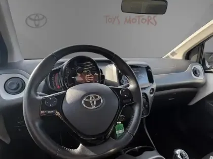 Photo 8 Toyota Aygo 1.0 VVT-i x-play