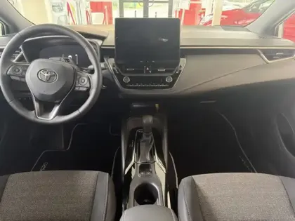 Photo 10 Toyota Corolla Hybride 2.0L 178 Design TS D