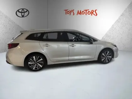 Photo 5 Toyota Corolla Hybride 2.0L 178 Design TS D