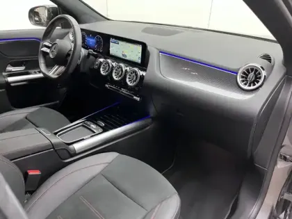 Photo 16 Mercedes GLA 200 d AMG Line