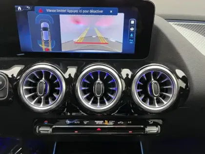 Photo 13 Mercedes GLA 200 d AMG Line