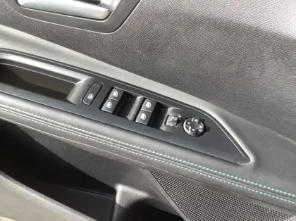 Photo 16 Peugeot 5008 BlueHDi 130ch S&S EAT8 Allure Pack