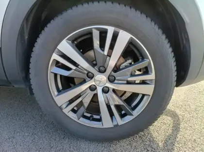 Photo 13 Peugeot 3008 1.5 BlueHDi 130ch S&S Allure