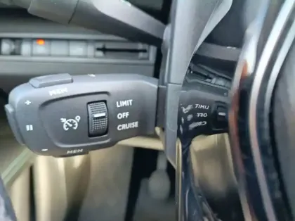 Photo 16 Peugeot 3008 1.5 BlueHDi 130ch S&S Allure