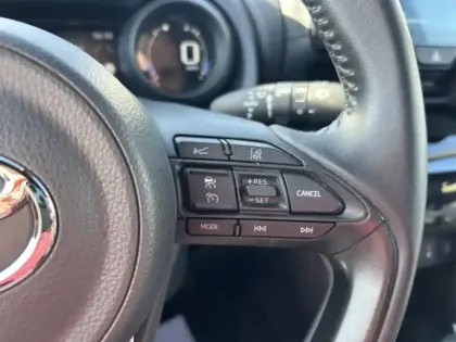 Photo 12 Toyota Yaris Hybride 1.5 HYBRID 116H DESIGN Cargo