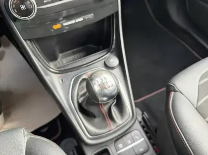 Photo 7 Ford Puma 1.0 Flexifuel 125ch S&S mHEV ST-Line X