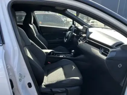 Photo 22 Toyota C-HR 1.8 Hybride 122 Design Ultimate