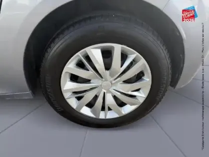 Photo 24 Peugeot 208  1.5 BlueHDi 100ch S/S Active CarPlay