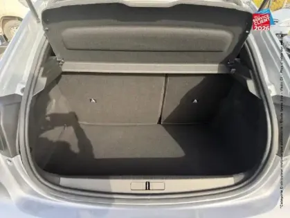 Photo 13 Peugeot 208  1.5 BlueHDi 100ch S/S Active CarPlay