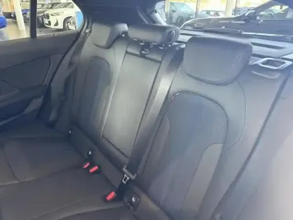 Photo 12 BMW Serie 1 Série 1 118dA 150ch M Sport