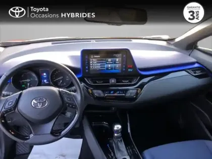 Photo 7 Toyota C-HR  122h Graphic 2WD E-CVT