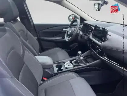 Photo 19 Nissan Qashqai  1.3 Mild Hybrid 140ch Premiere Edition