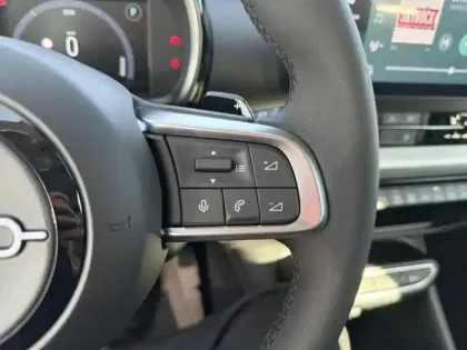 Photo 14 Fiat 600  1.2 Hybrid 136ch Pack Confort DCT6