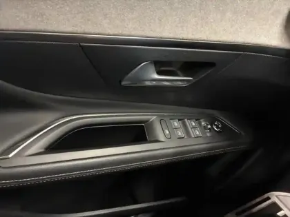 Photo 14 Peugeot 3008  HYBRID 225ch GT Pack e-EAT8