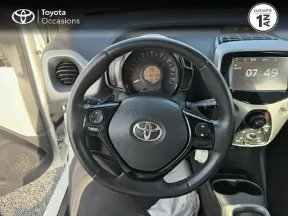 Photo 8 Toyota Aygo  1.0 VVT-i 69ch x-play x-shift 5p