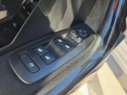 Photo 11 Peugeot 208  1.2 PureTech 110ch Tech Edition S&S 5p