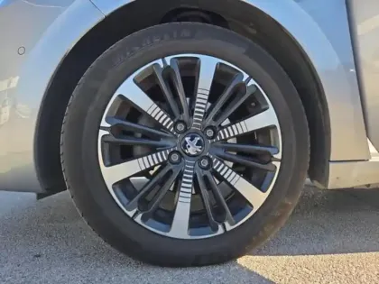 Photo 7 Peugeot 208  1.2 PureTech 110ch Tech Edition S&S 5p