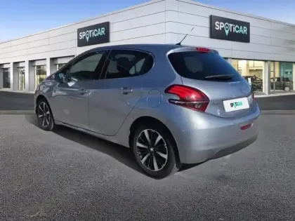 Photo 6 Peugeot 208  1.2 PureTech 110ch Tech Edition S&S 5p