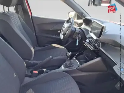 Photo 19 Peugeot 2008  1.2 PureTech 100ch S&S Active