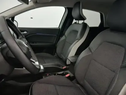 Photo 13 Renault Captur  1.6 E-Tech hybride 145ch Techno