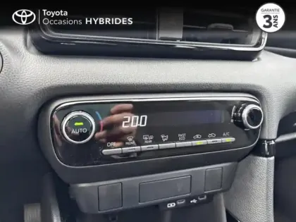 Photo 11 Toyota Yaris  116h Design 5p MC24