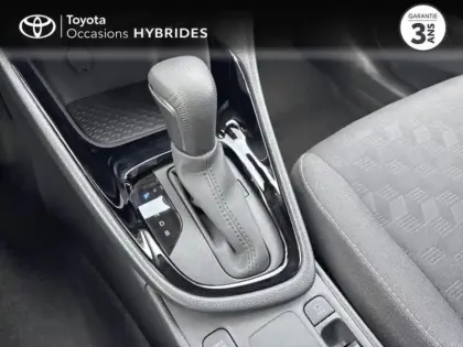 Photo 14 Toyota Yaris  116h Design 5p MC24