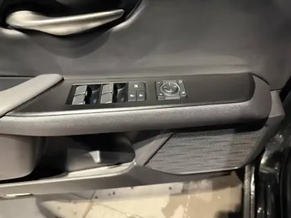 Photo 12 Lexus UX  250h F SPORT Design 2WD