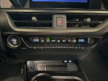 Photo 14 Lexus UX  250h F SPORT Design 2WD