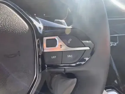 Photo 14 Peugeot 208  1.2 Hybrid 100ch Allure e-DCS6