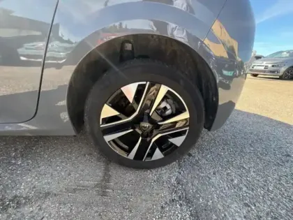 Photo 10 Peugeot 208  1.2 Hybrid 100ch Allure e-DCS6