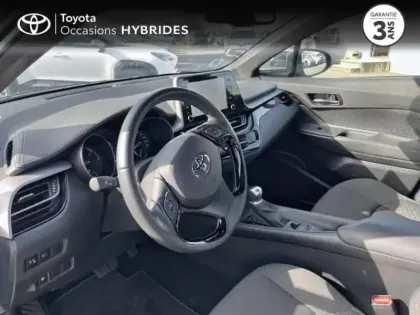 Photo 8 Toyota C-HR  2.0 Hybride 184ch Dynamic Ultimate E-CVT