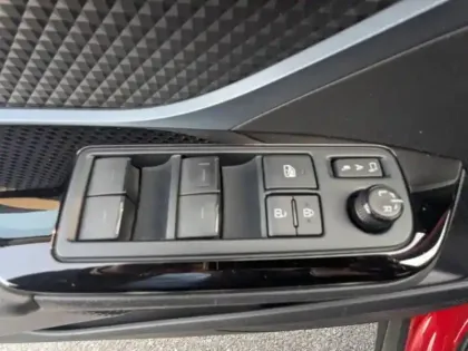 Photo 12 Toyota C-HR  184h Collection 2WD E-CVT MY20