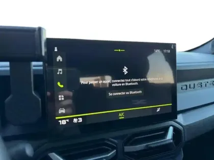 Photo 12 Dacia Duster  1.6 hybrid 140ch Journey