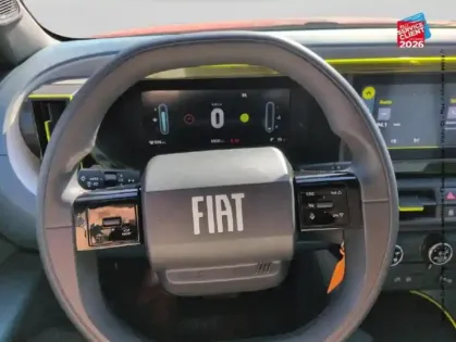 Photo 11 Fiat Panda Grande  1.2 Hybrid Turbo 110ch Icône eDCT6