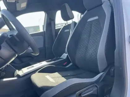 Photo 8 Opel Mokka  1.2 Turbo Hybrid 136ch Edition e-DCT6