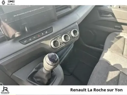 Photo 5 Renault Master  Fg F3300 L2H2 2.0 Blue dCi 150ch Advance - 25