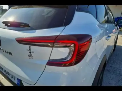 Photo 13 Renault Captur  1.6 E-Tech hybride rechargeable 160ch Rive Gauche