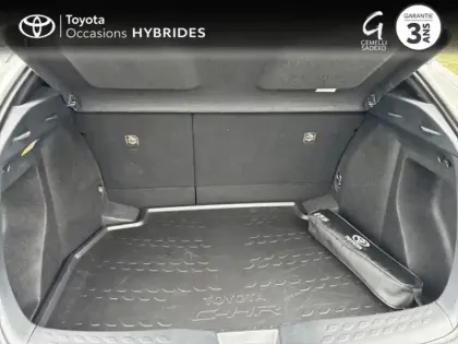 Photo 9 Toyota C-HR  122h Dynamic 2WD E-CVT RC18