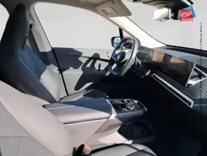 Photo 19 BMW Ix  xDrive50 523ch