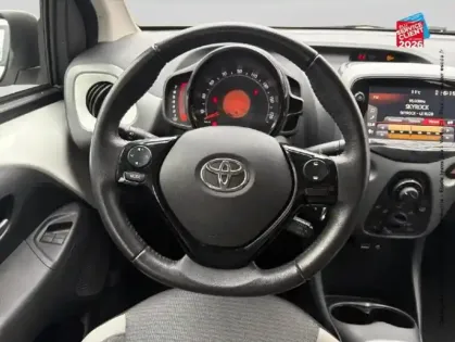 Photo 11 Toyota Aygo  1.0 VVT-i 72ch x-play 5p MY20